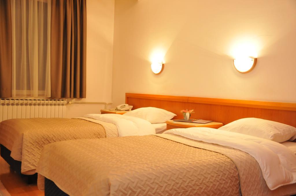 Hotel Terex Naselje Starosjedilaca Bagian luar foto